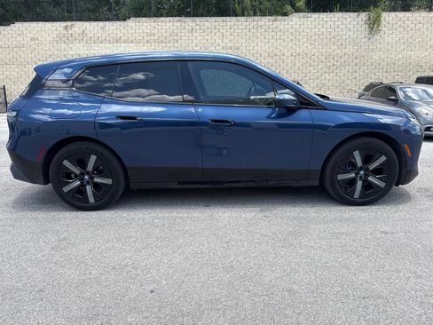 Used 2023 BMW iX xDrive50 w/ Sport Package AWD/4WD image 8