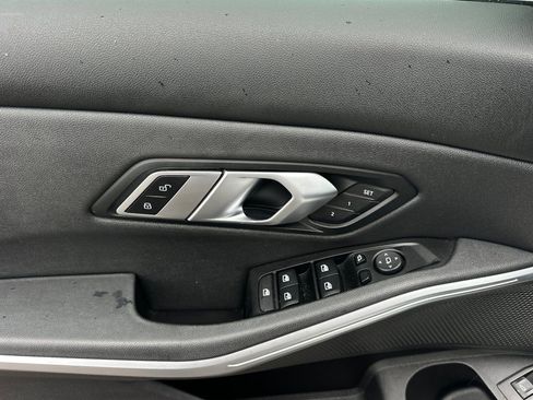 Used 2020 BMW 330i Sedan RWD image 11