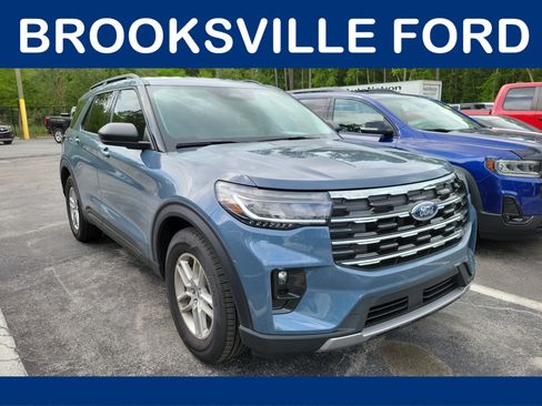 Used 2026 Ford Explorer Active w/ Active Comfort Package RWD image 1