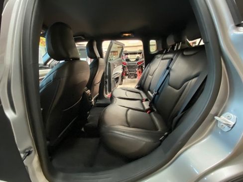 Used 2023 Jeep Compass Limited AWD/4WD image 15