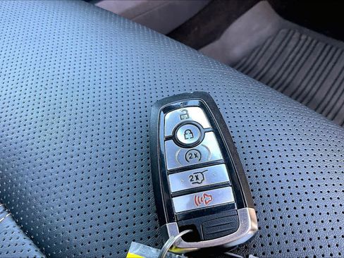 Certified 2023 Ford Expedition Platinum image 14