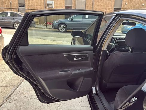 Used 2013 Nissan Altima 2.5 SV FWD image 17
