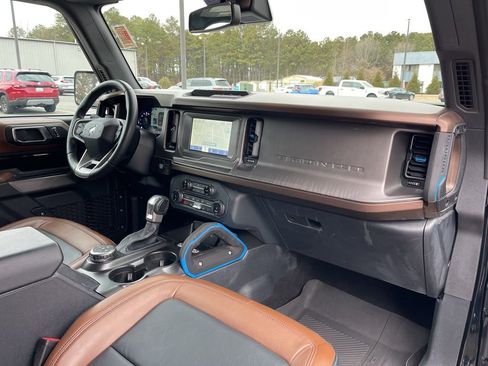 Certified 2022 Ford Bronco Outer Banks image 9