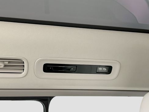 New 2025 Volkswagen ID. Buzz 1st Edition image 30