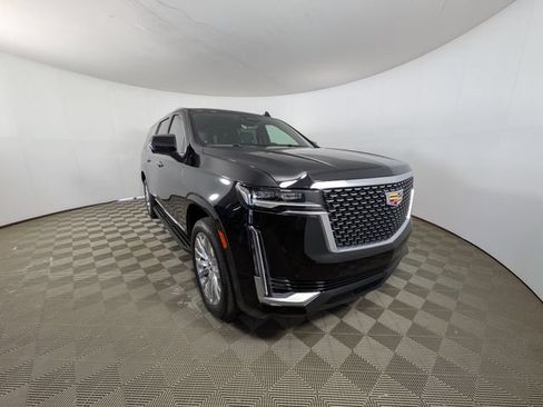 Certified 2024 Cadillac Escalade ESV Premium Luxury w/ LPO, Floor Liner Package AWD/4WD image 33