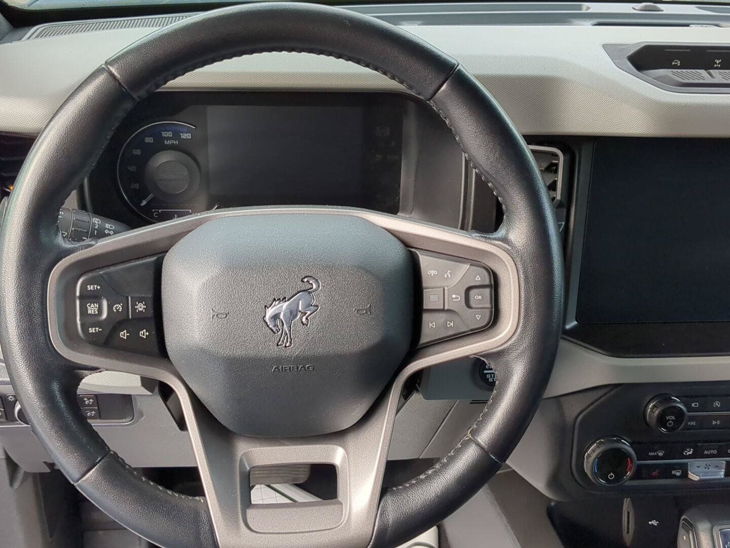 Used 2023 Ford Bronco Badlands AWD/4WD image 13