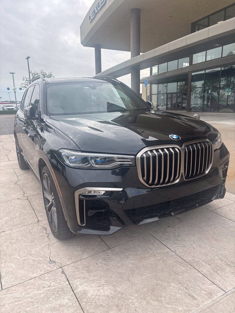 Used 2022 BMW X7 M50i w/ Cold Weather Package AWD/4WD image 2