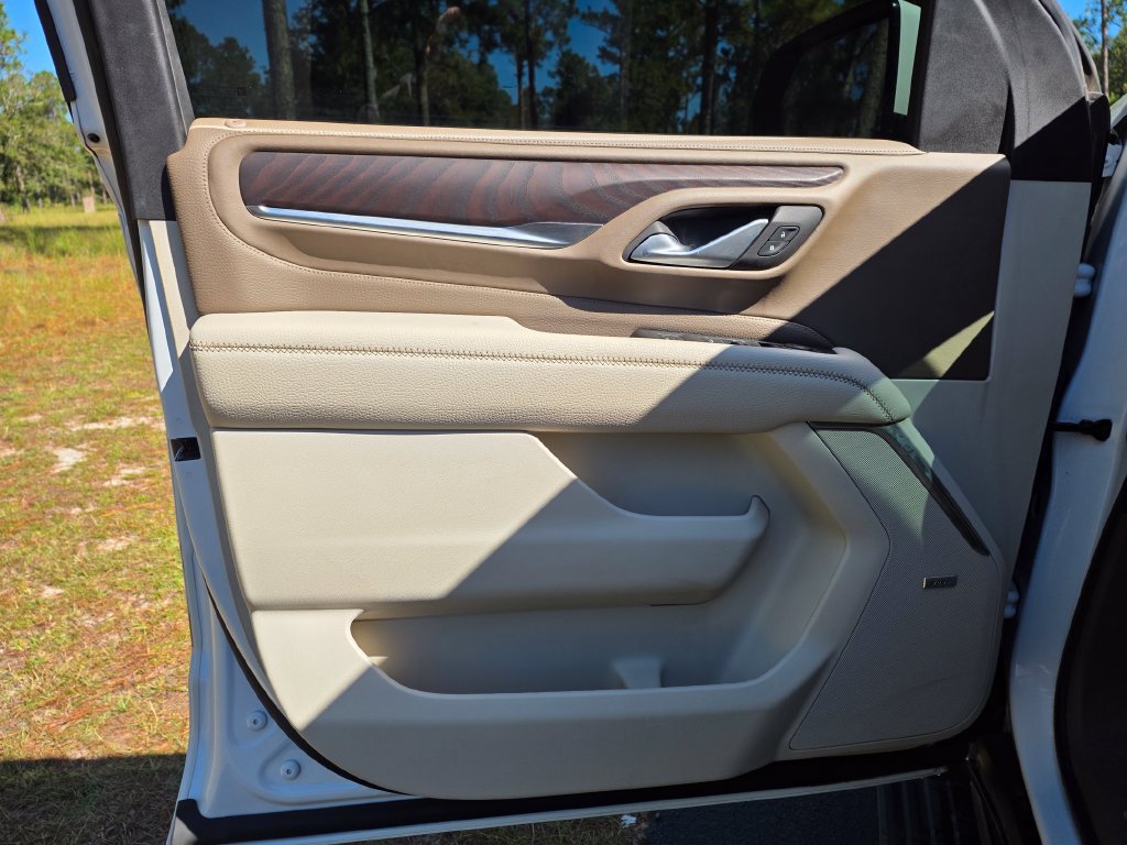 Used 2022 GMC Yukon Denali RWD image 12