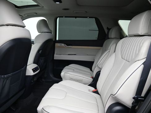 Used 2025 Hyundai Palisade Limited image 20