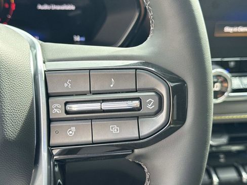 New 2025 Chevrolet Colorado ZR2 w/ Off-Road Front Bumper Package image 24