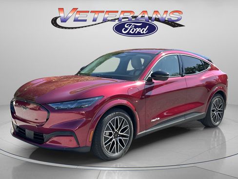 Used 2025 Ford Mustang Mach-E Premium AWD/4WD image 1