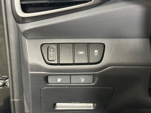 Used 2021 Hyundai Ioniq SE image 19