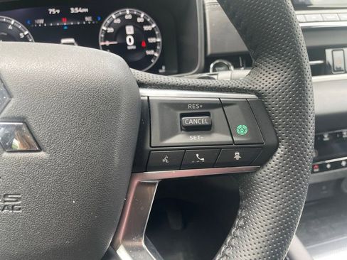 Used 2024 Mitsubishi Outlander SEL image 27