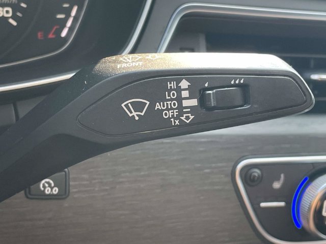 Used 2019 Audi A4 2.0T Premium FWD image 25
