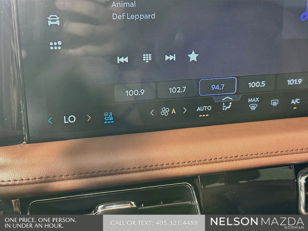 Used 2025 Lincoln Aviator Reserve w/ Illumination Package RWD image 19
