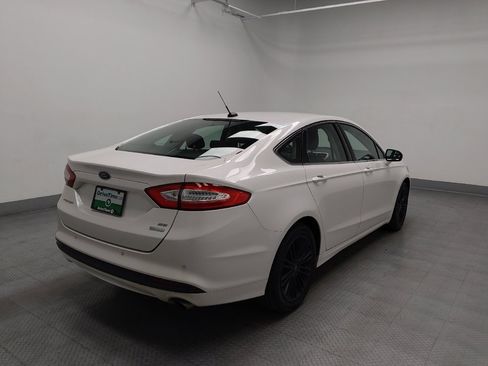 Used 2016 Ford Fusion SE w/ Equipment Group 202A FWD image 9