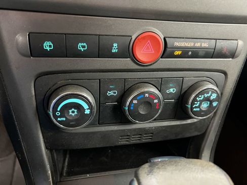 Used 2012 Chevrolet Captiva Sport LT image 10