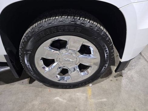 Used 2016 Chevrolet Suburban LTZ AWD/4WD image 20