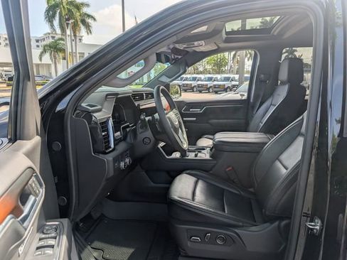 Used 2024 GMC Sierra 1500 Denali w/ Denali Reserve Package RWD image 9