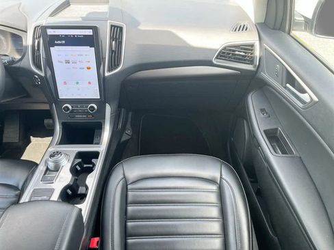 Used 2024 Ford Edge SEL AWD/4WD image 13