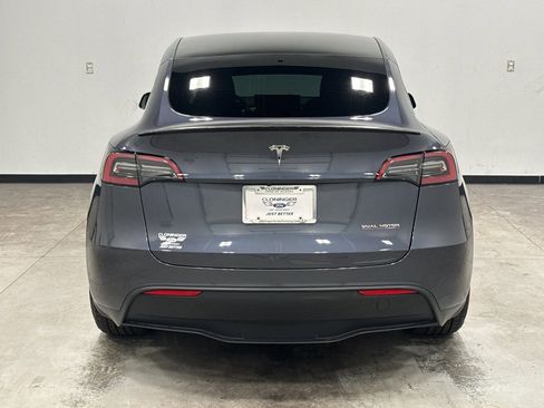 Used 2023 Tesla Model Y Performance image 7