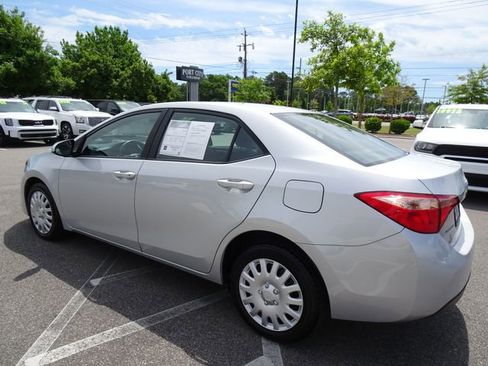 Used 2019 Toyota Corolla LE FWD image 6