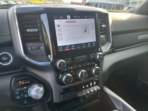 Used 2022 RAM 1500 Laramie AWD/4WD image 23