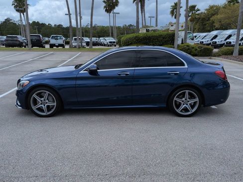 Used 2017 Mercedes-Benz C 300 4MATIC Sedan image 7