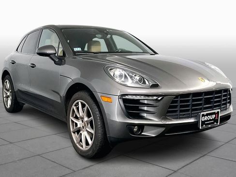 Used 2018 Porsche Macan S image 2