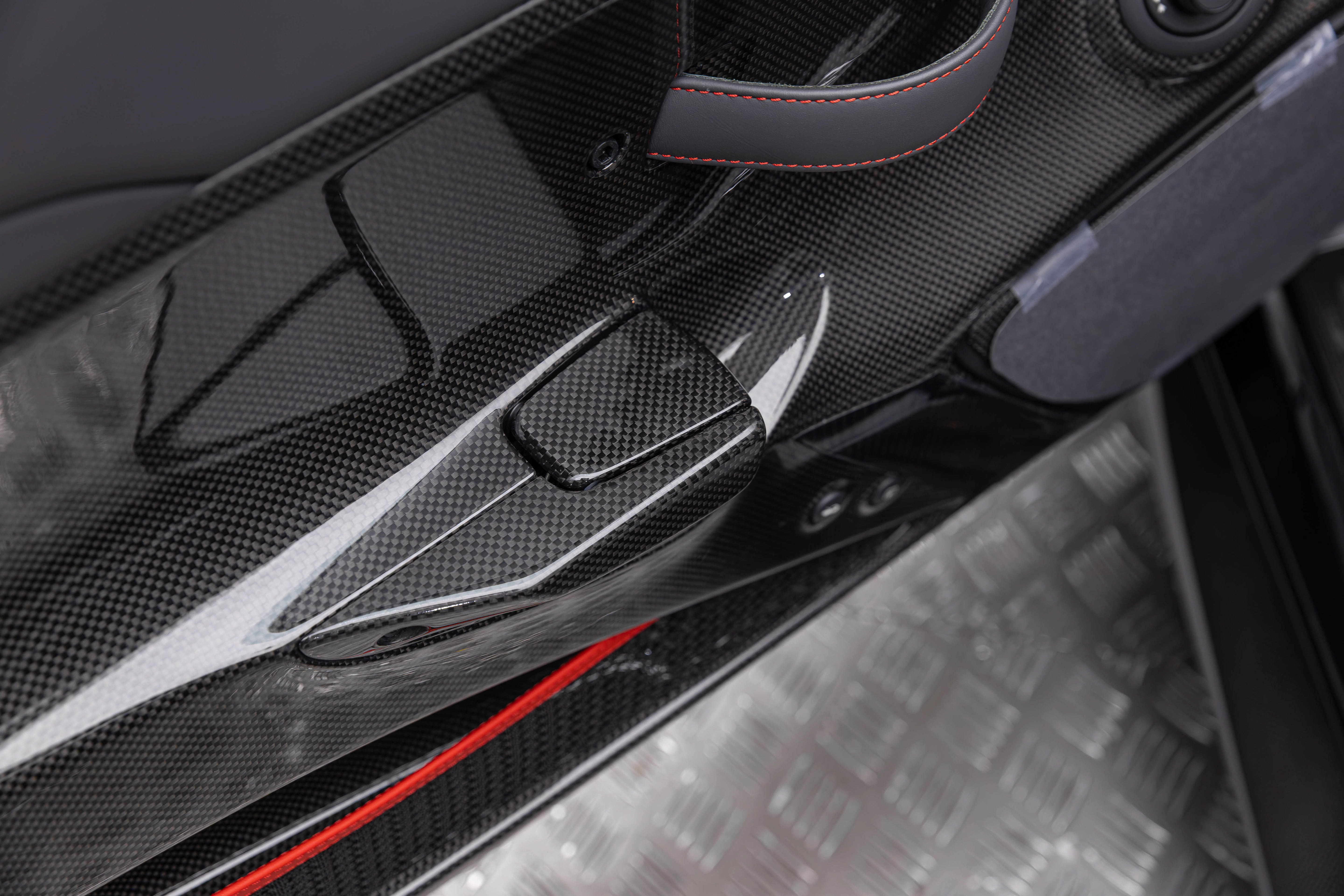 Used 2019 Ferrari 488 Pista Coupe RWD image 14