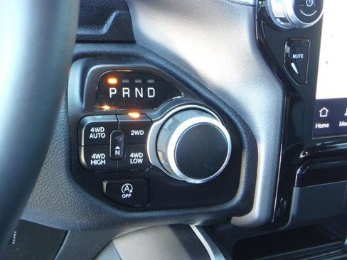 Used 2023 RAM 1500 Big Horn AWD/4WD image 36