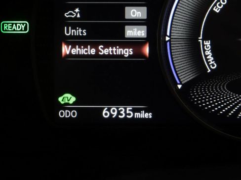 Used 2025 Lexus ES 300h F Sport w/ Accessory Package (Z1) image 38