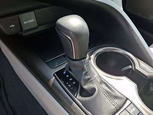 Used 2023 Toyota Camry SE FWD image 15
