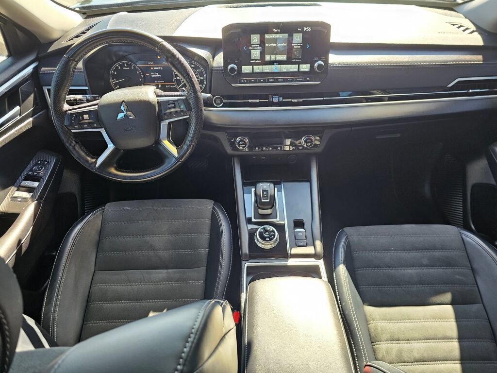 Used 2024 Mitsubishi Outlander SE AWD/4WD image 14