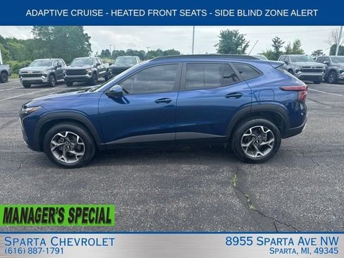 Used 2024 Chevrolet Trax LT w/ Driver Confidence Package FWD image 6