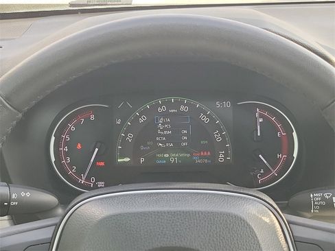 Used 2023 Toyota RAV4 XLE Premium image 27