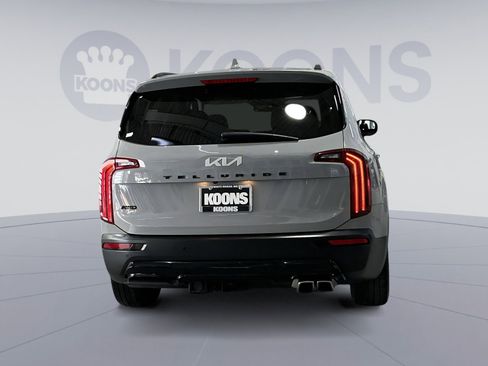 Used 2022 Kia Telluride EX w/ EX Premium Package image 15
