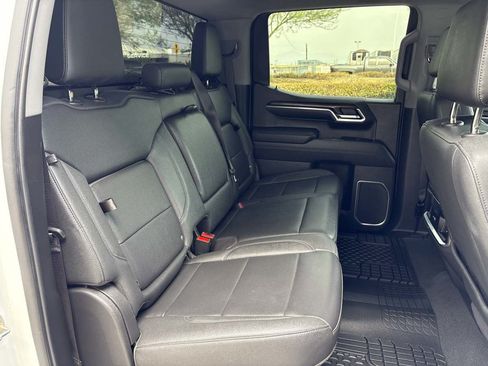 Used 2023 GMC Sierra 1500 SLT w/ SLT Premium Package AWD/4WD image 15