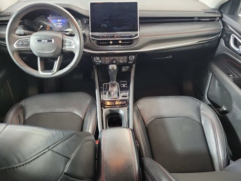 Used 2022 Jeep Compass Trailhawk AWD/4WD image 14