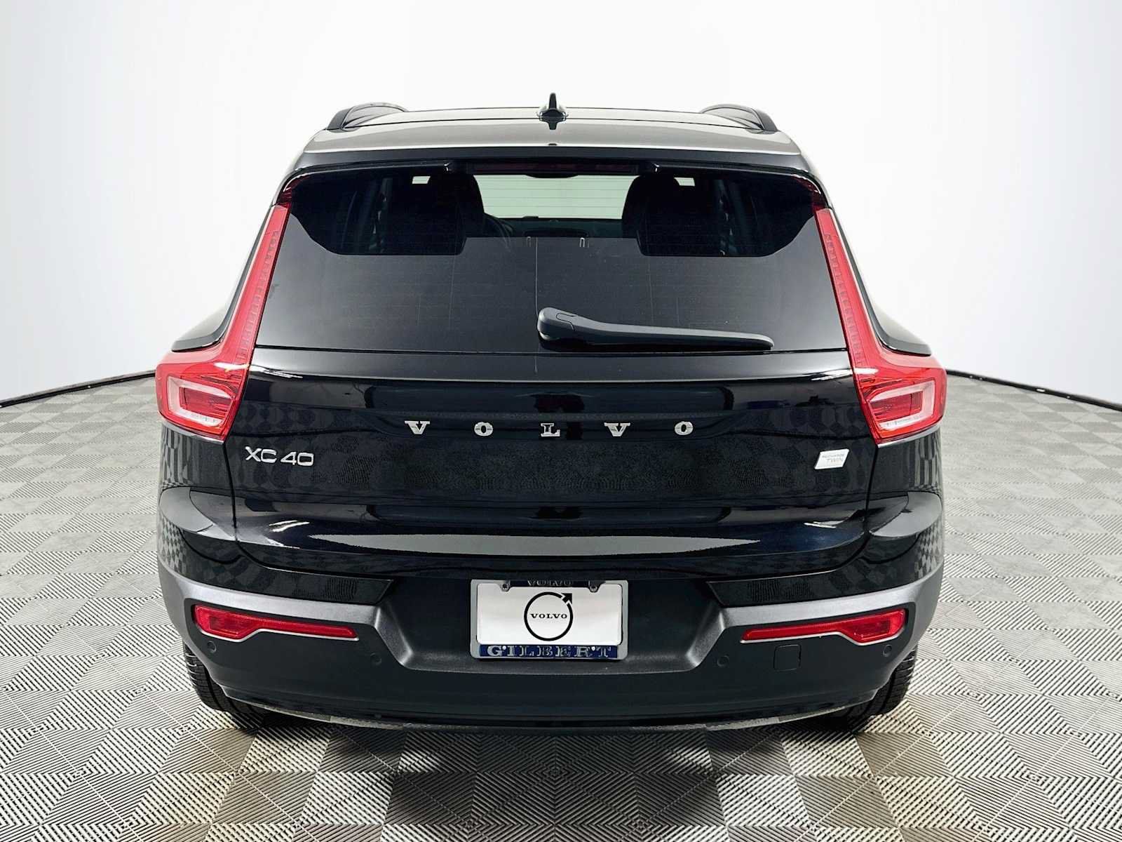Used 2022 Volvo XC40 P8 Recharge Plus AWD/4WD image 6