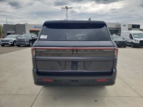 New 2025 Lincoln Navigator L Reserve w/ Jet Appearance Package image 7