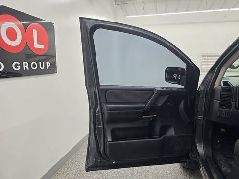 Used 2012 Nissan Titan SV RWD image 22
