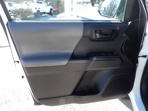 Used 2021 Toyota Tacoma SR image 14