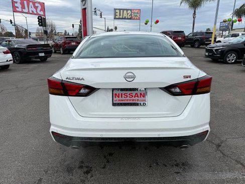 New 2025 Nissan Altima 2.5 SR w/ SR Premium Package image 5