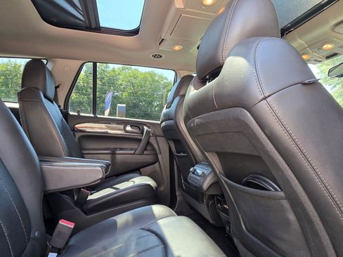 Used 2016 Buick Enclave Premium w/ Experience Buick Package FWD image 17