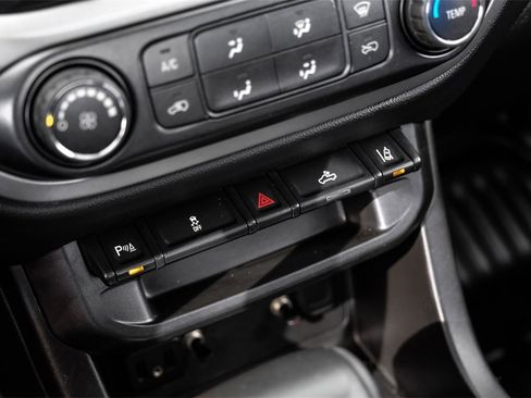 Used 2021 Chevrolet Colorado LT w/ Fleet Safety Package image 20