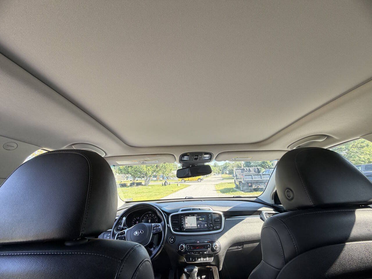 Used 2019 Kia Sorento EX w/ EX Touring Package AWD/4WD image 10