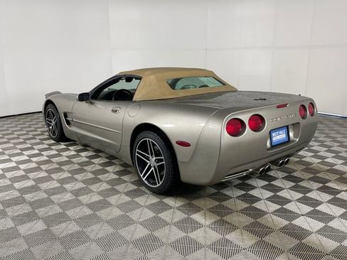 Used 2001 Chevrolet Corvette Convertible w/ Preferred Equipment Group2 image 13
