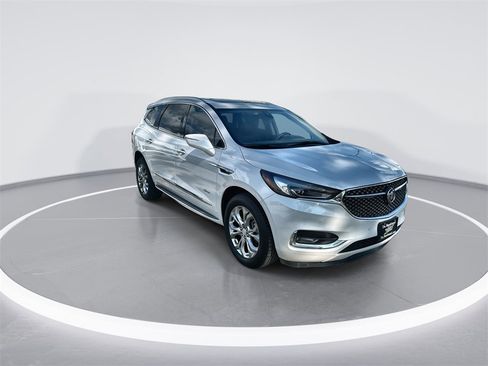 Used 2020 Buick Enclave Avenir w/ Avenir Technology Package image 2