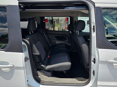Used 2019 Ford Transit Connect XLT image 13